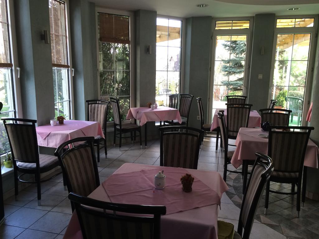 مبيت وإفطار بودابست Belle Fleur Panzio المظهر الخارجي الصورة